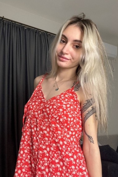 Alana, Vip escort in Milan who offers girlfriend experience