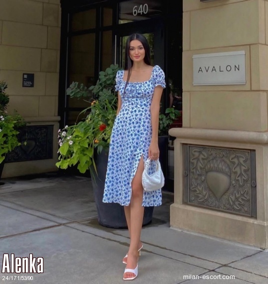 Alenka, Russian escort in Milan who offers girlfriend experience