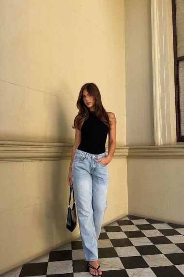 Belinda, Vip escort in Milan who offers french kissing